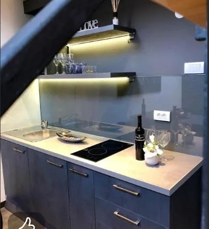 Apartment Pop Art S *